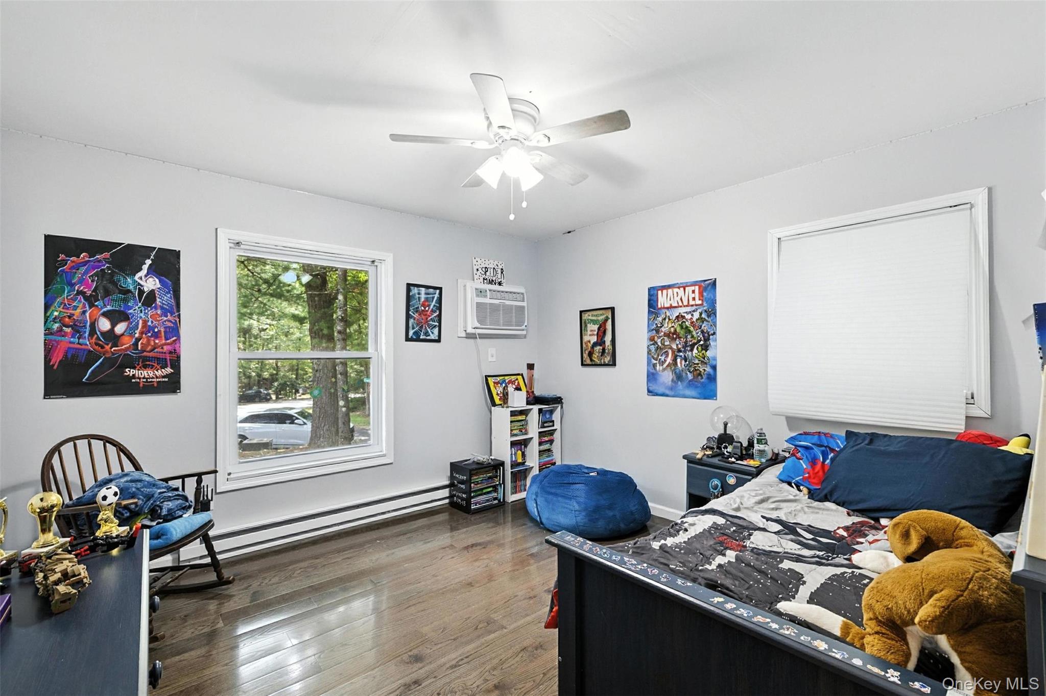 135 Lake Shore Drive E