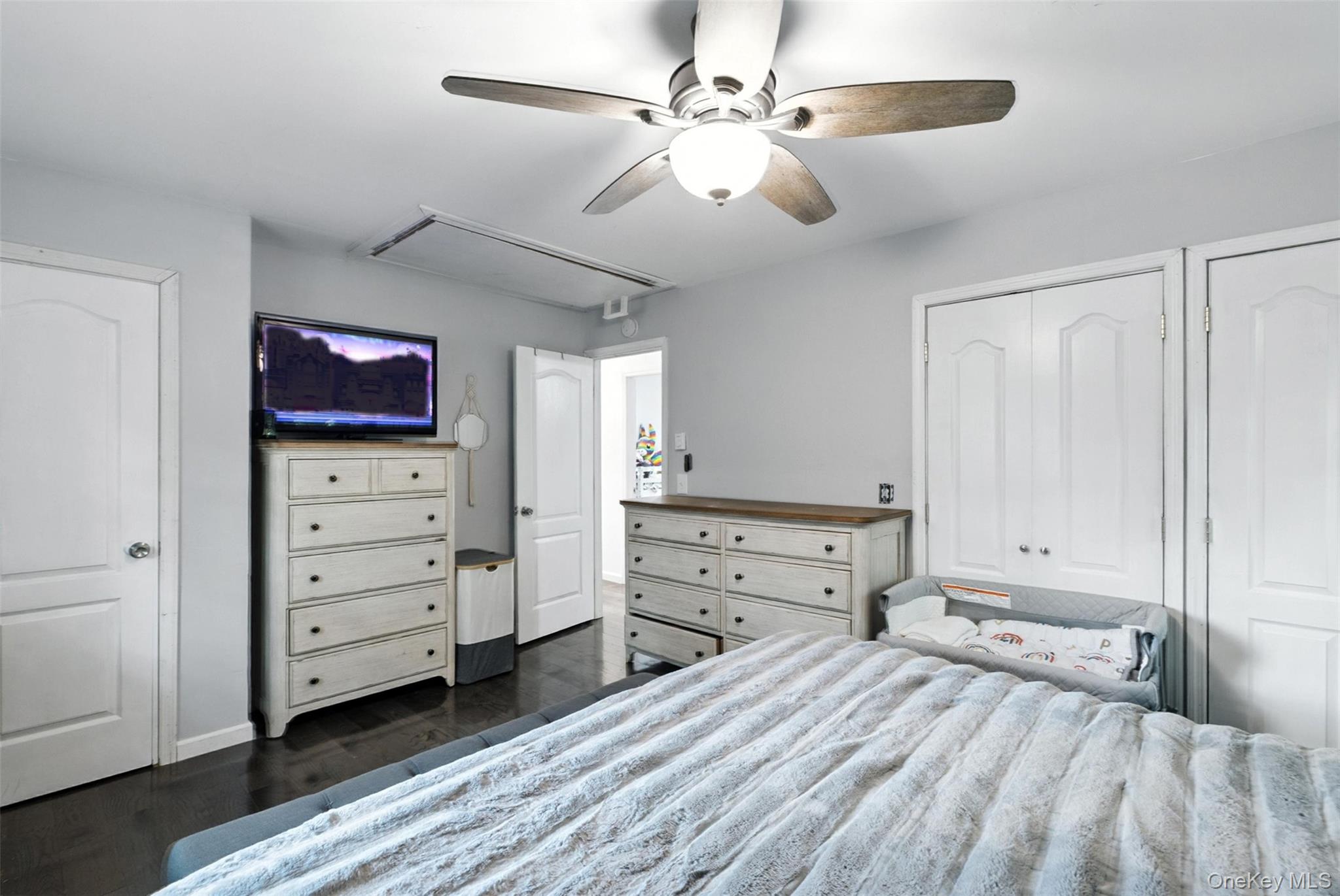 135 Lake Shore Drive E