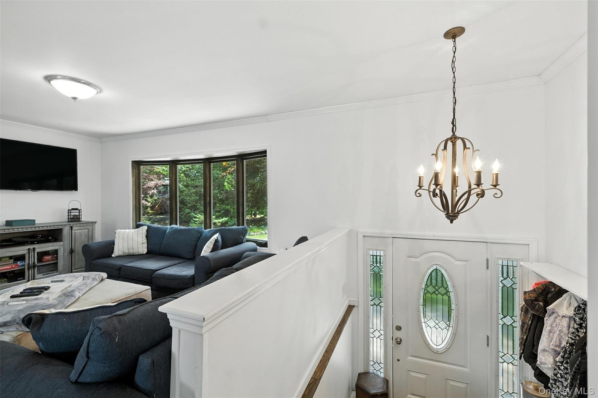 135 Lake Shore Drive E