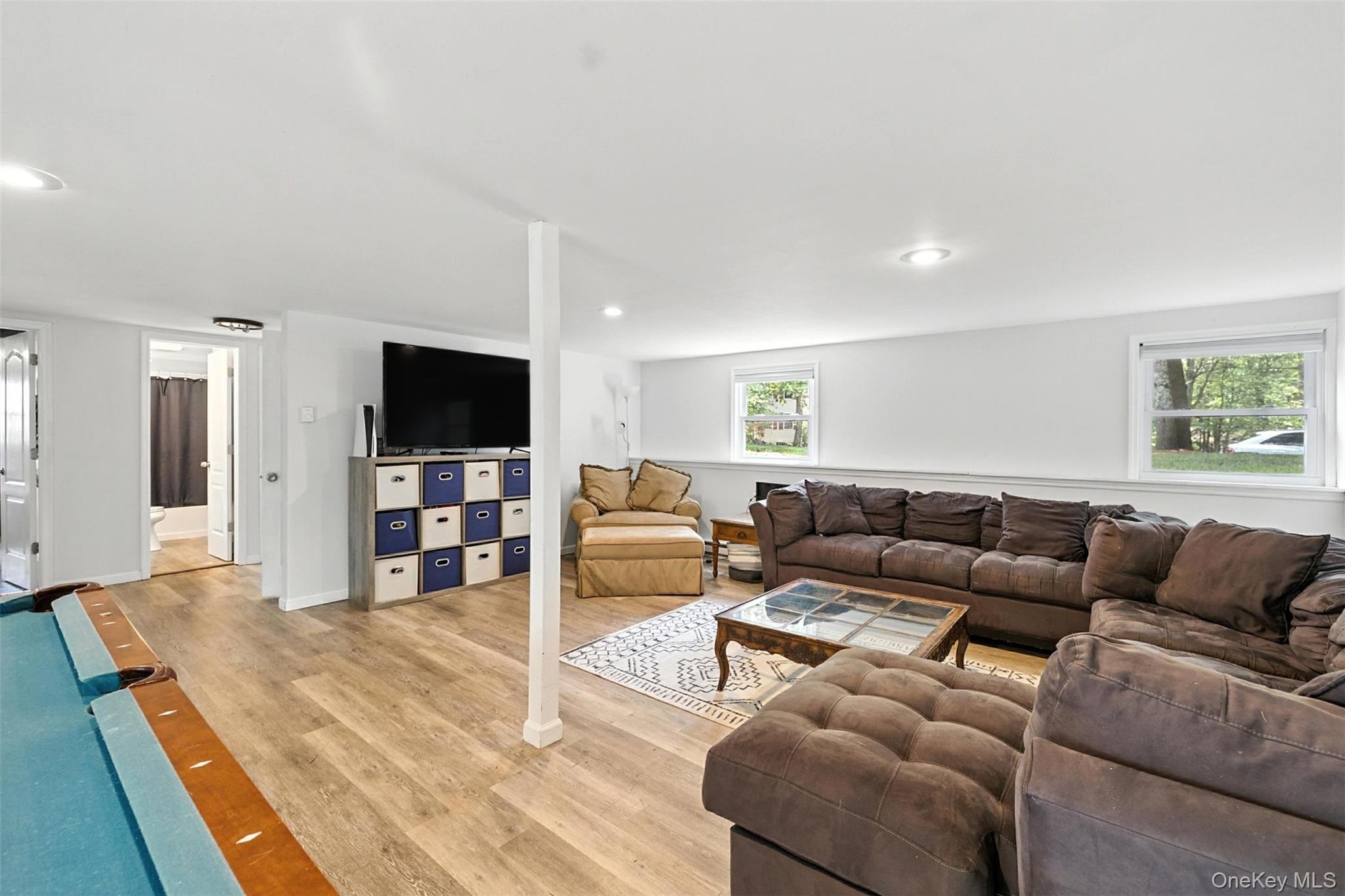 135 Lake Shore Drive E