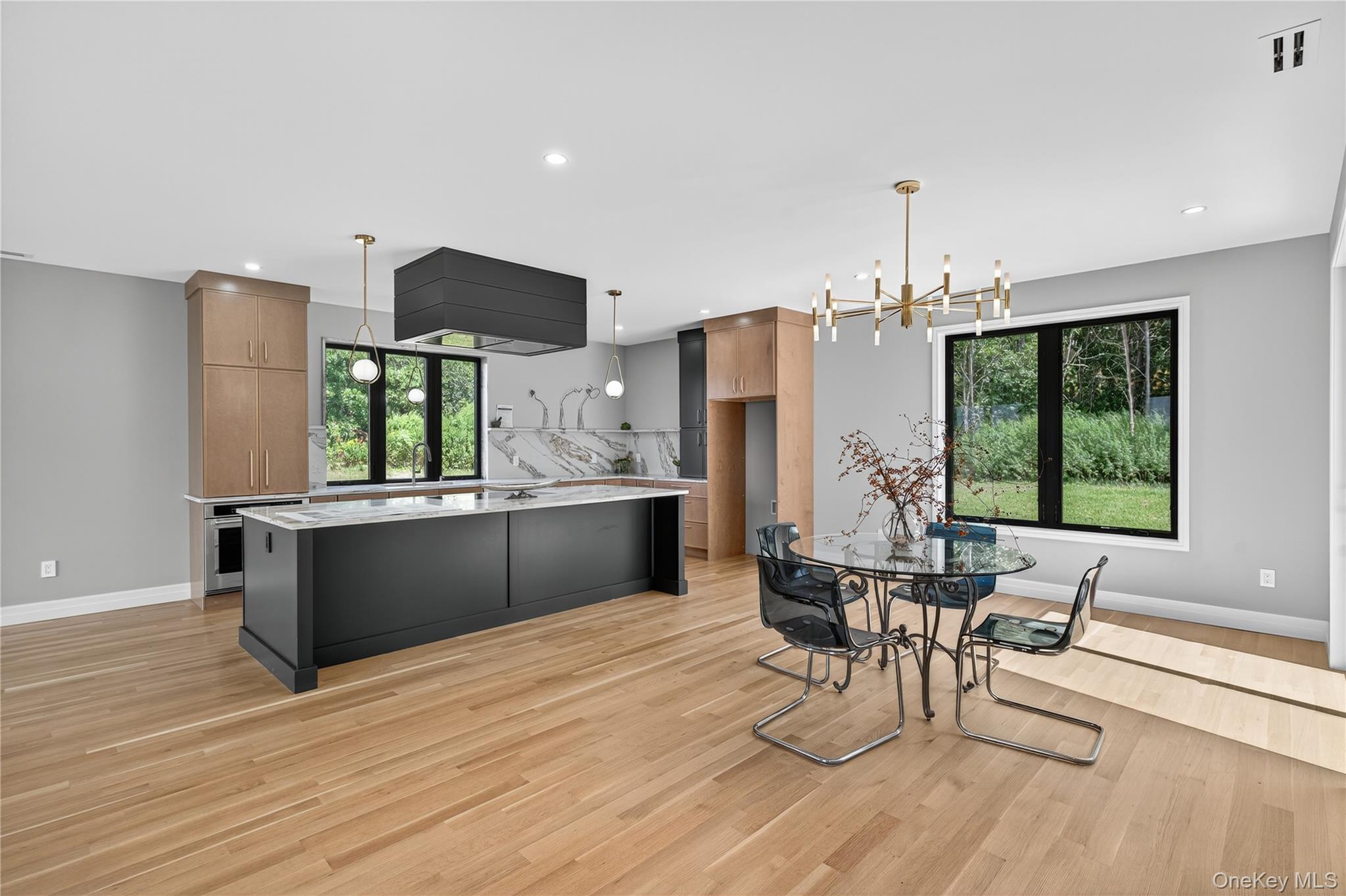 1 Warwick Isle Boulevard