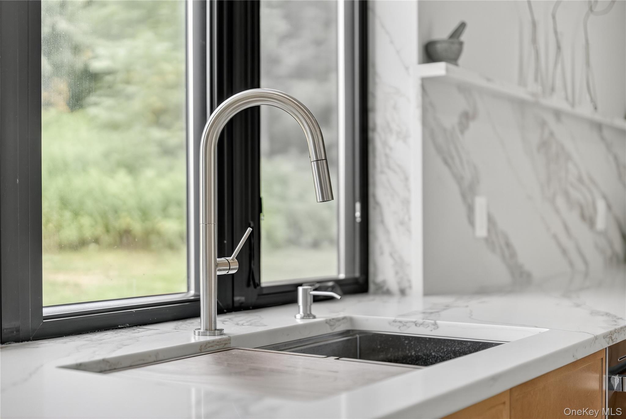 1 Warwick Isle Boulevard