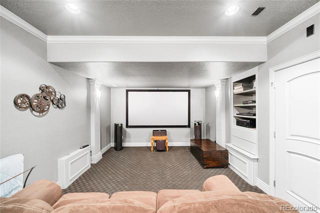 533 Whitney Bay