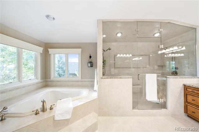 533 Whitney Bay