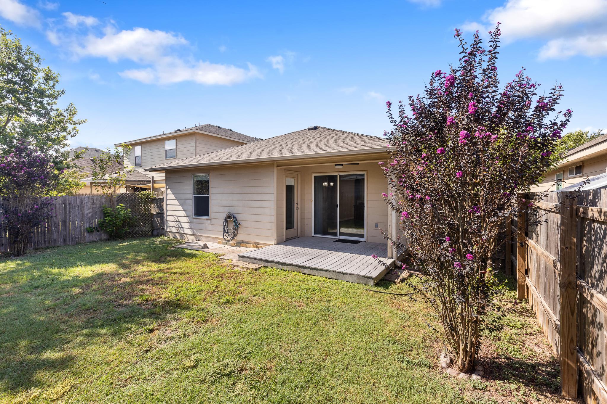 148 Grazing Horse LN