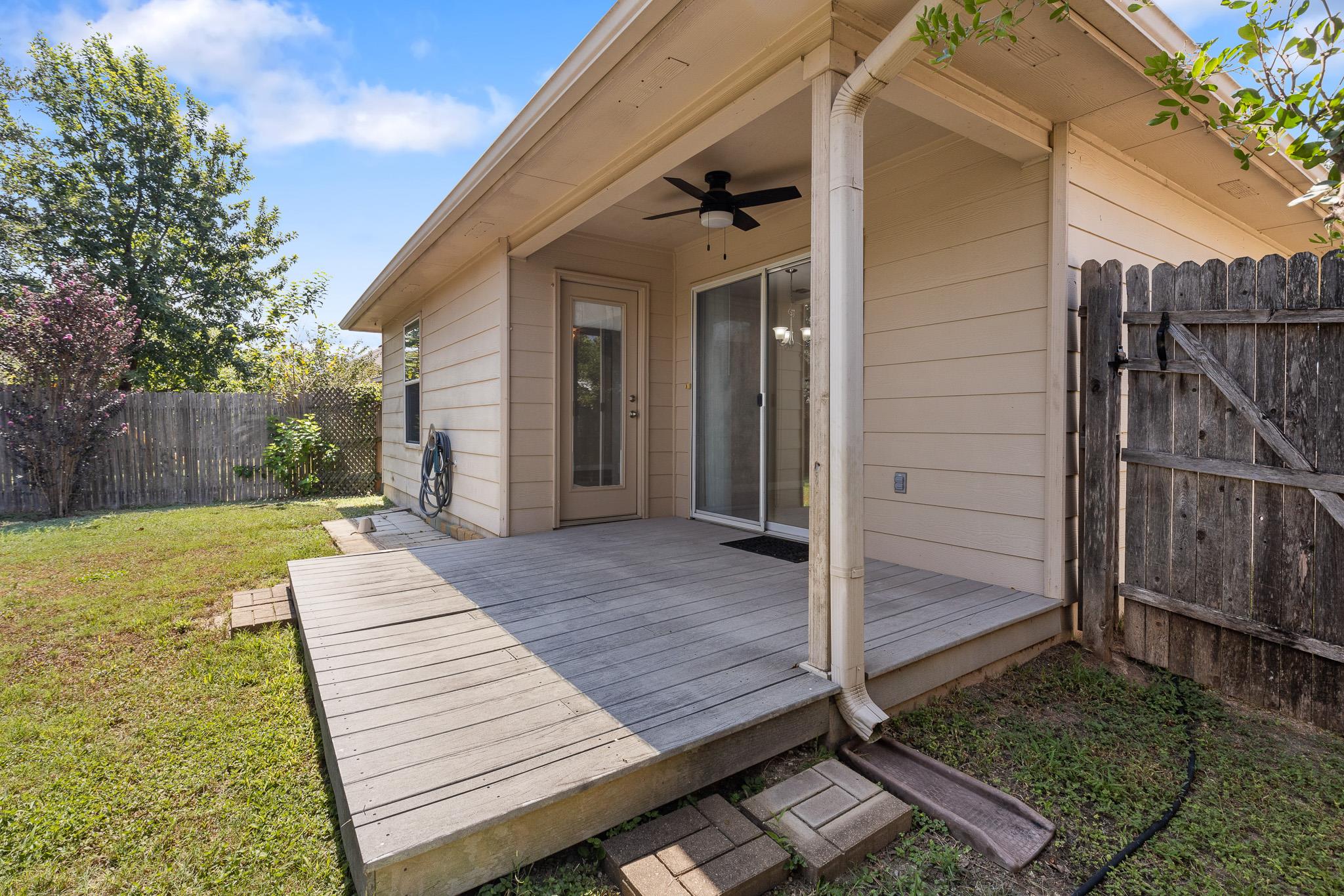 148 Grazing Horse LN