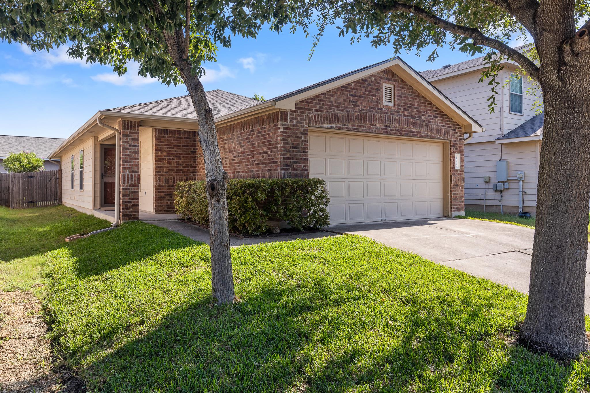 148 Grazing Horse LN