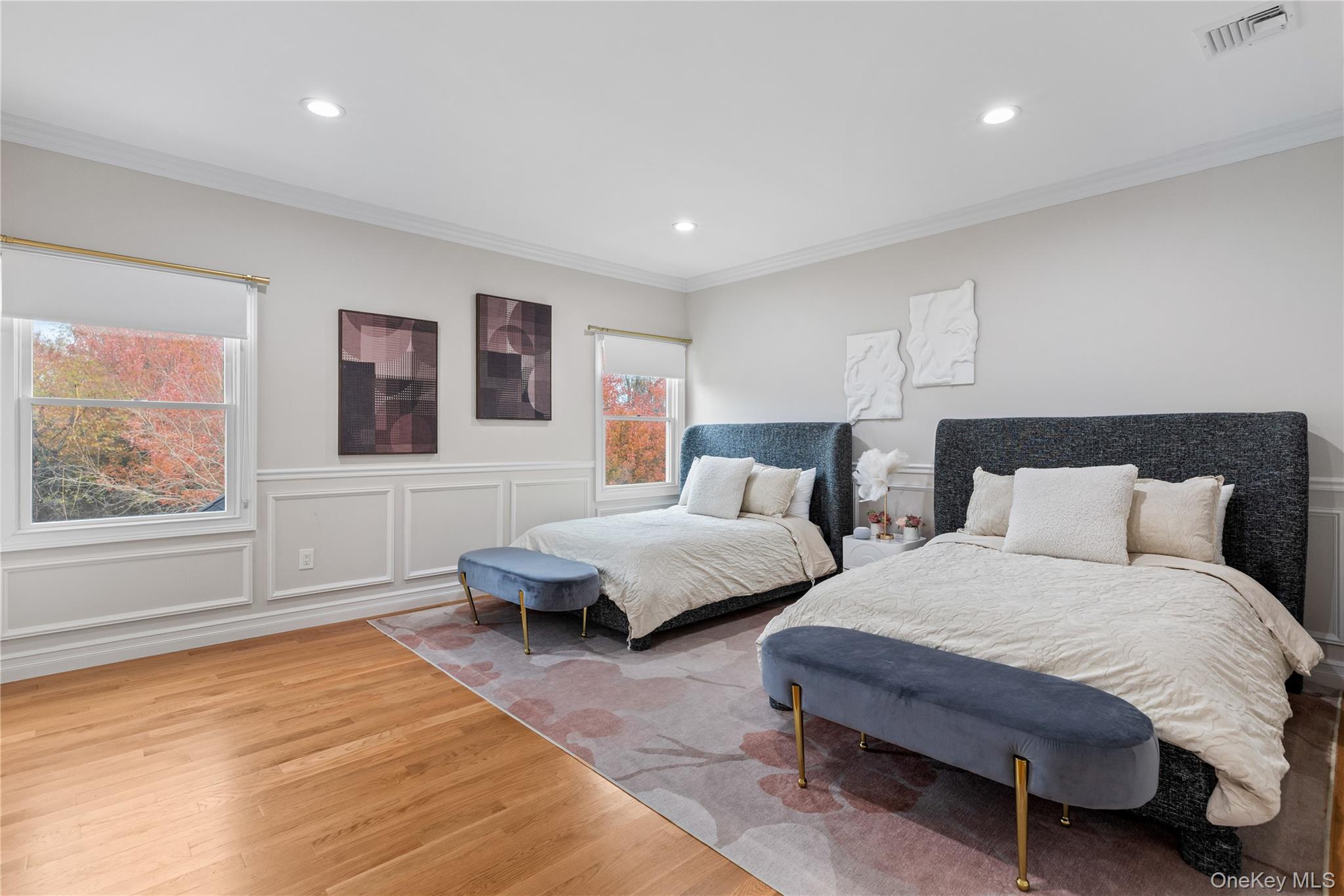 717 W Montauk Highway