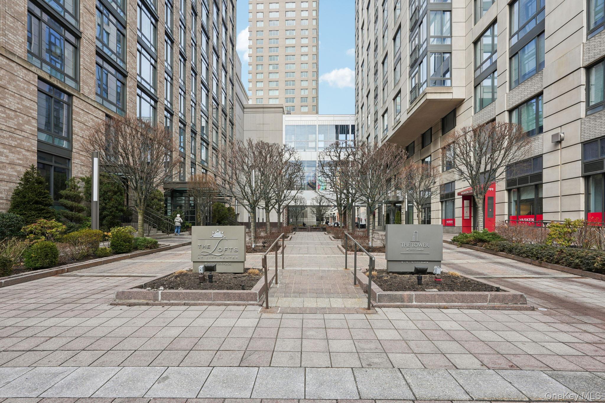10 City Place Unit: 3D