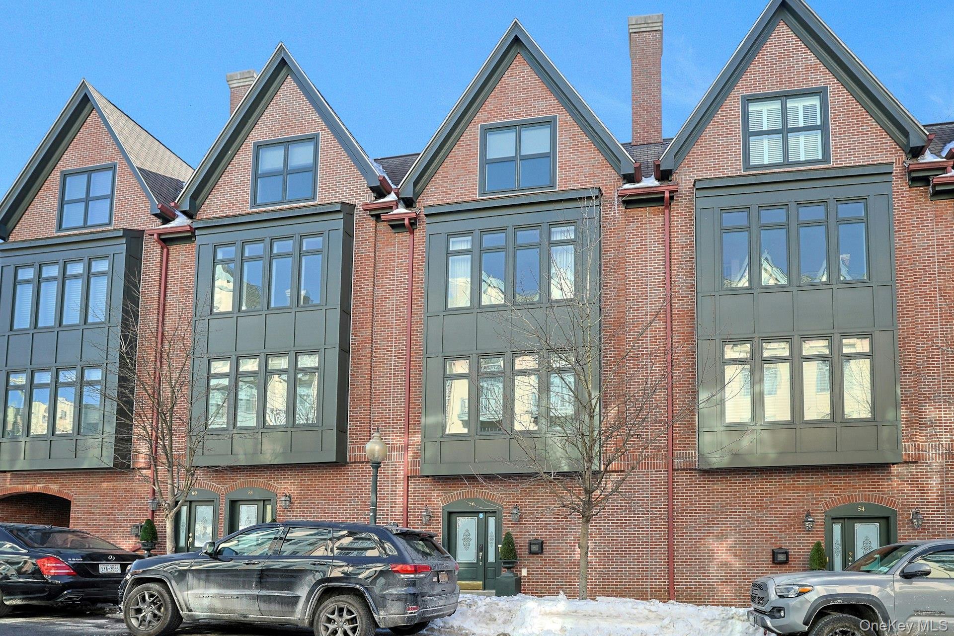 56 1st Street Unit: L4