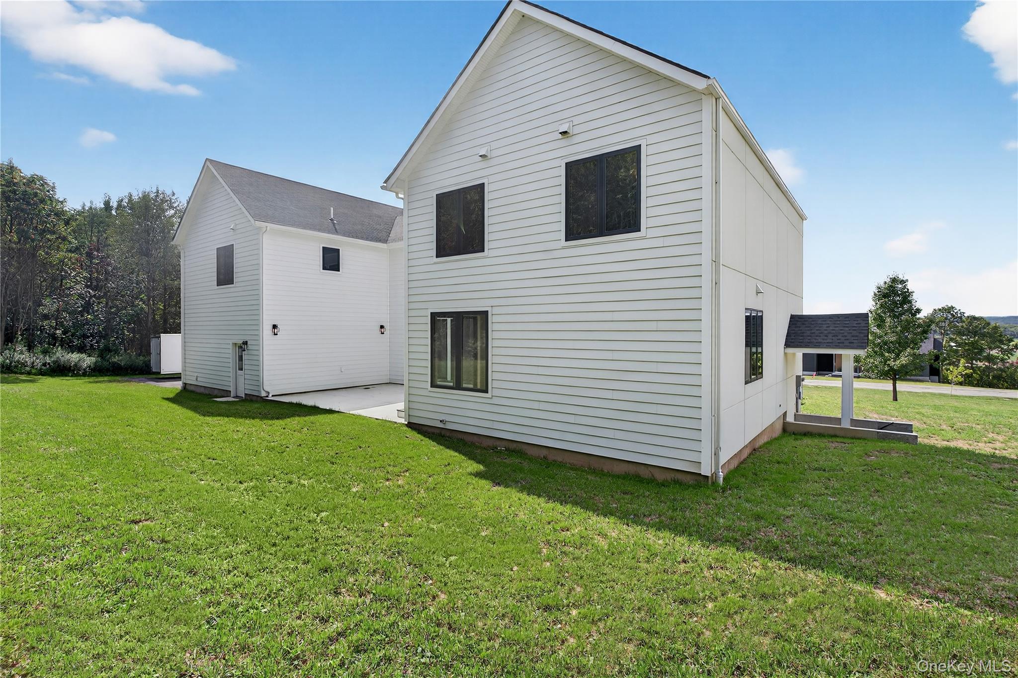 4 Warwick Isle Boulevard