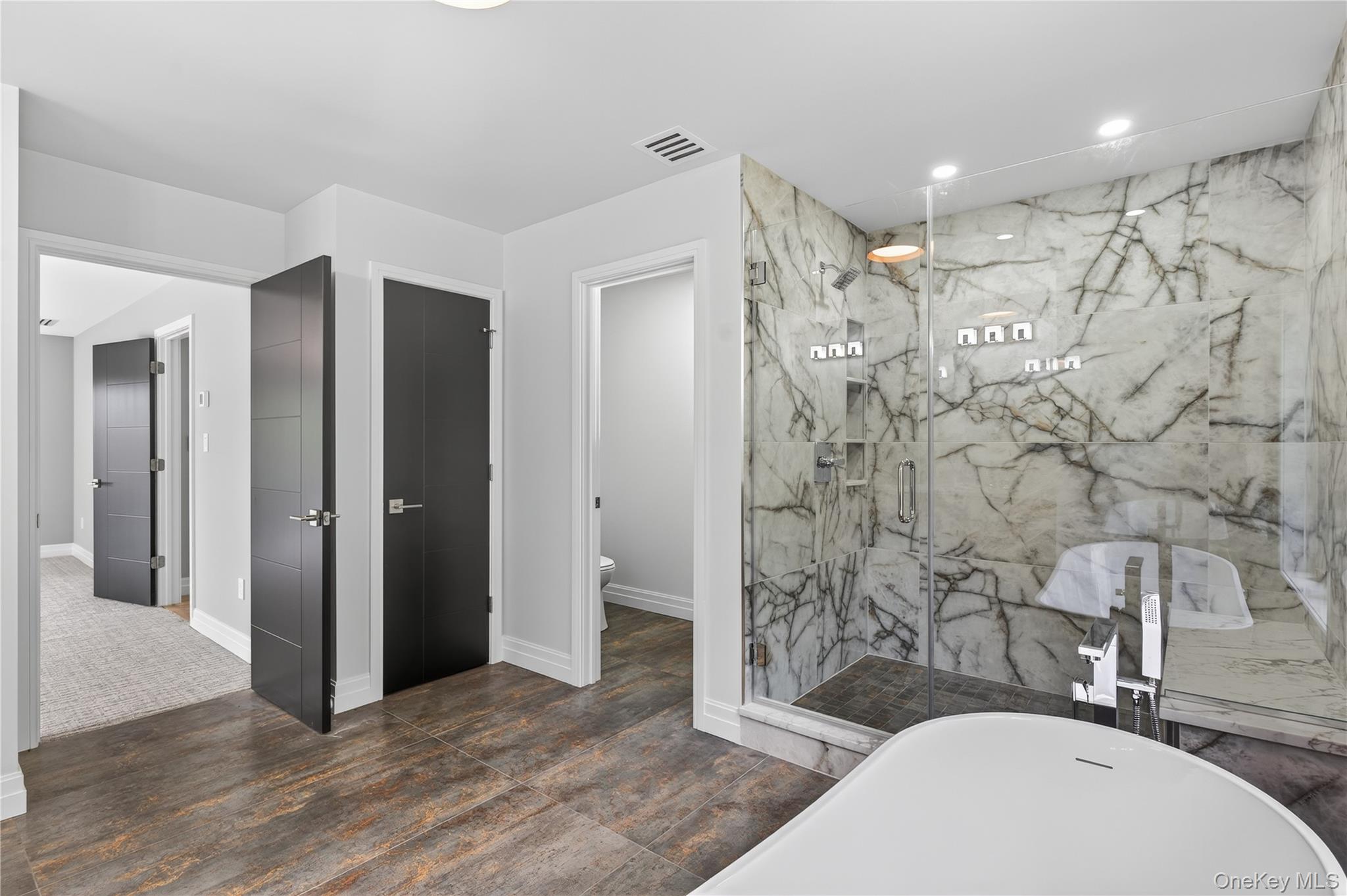 4 Warwick Isle Boulevard