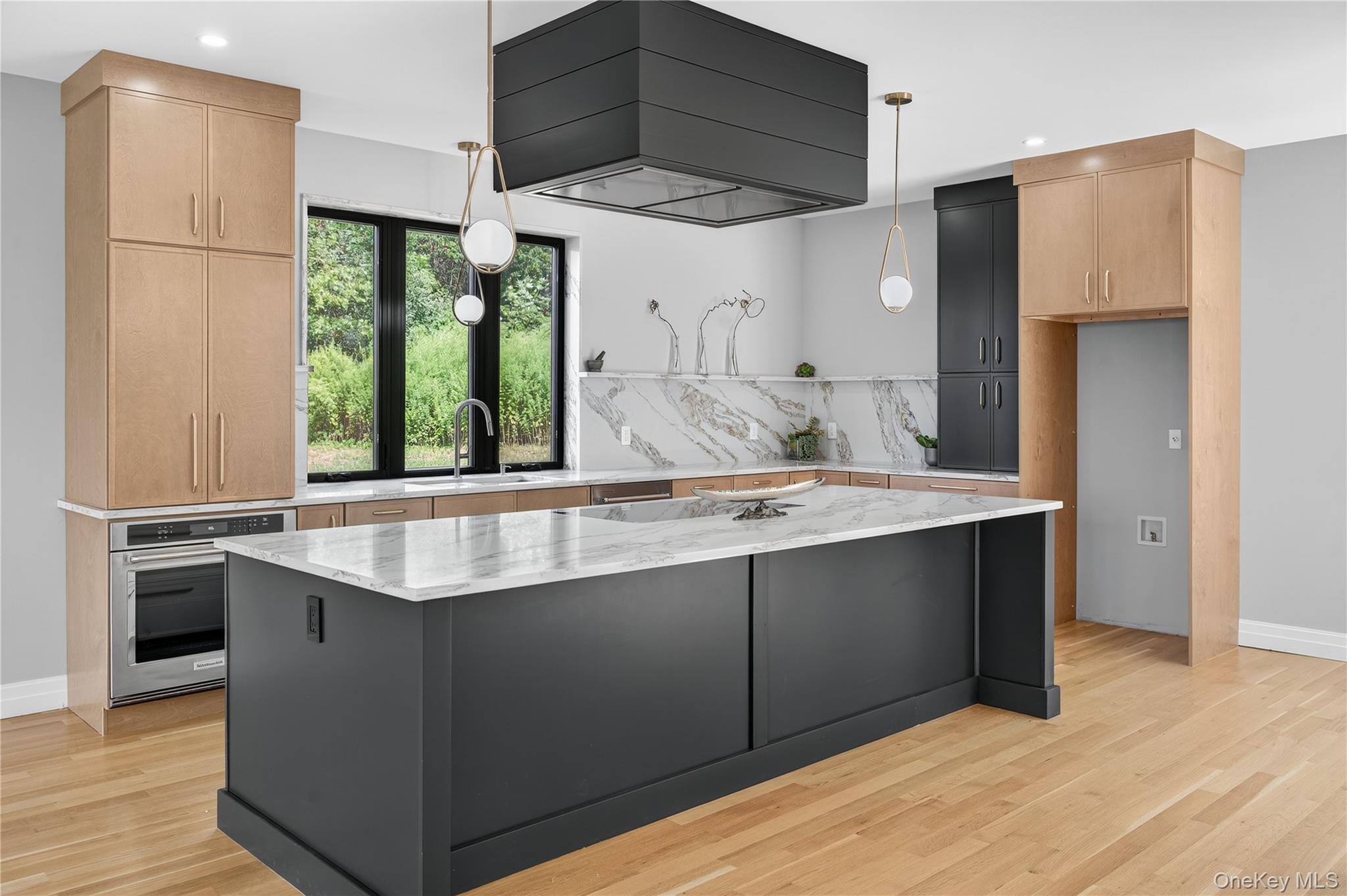 4 Warwick Isle Boulevard