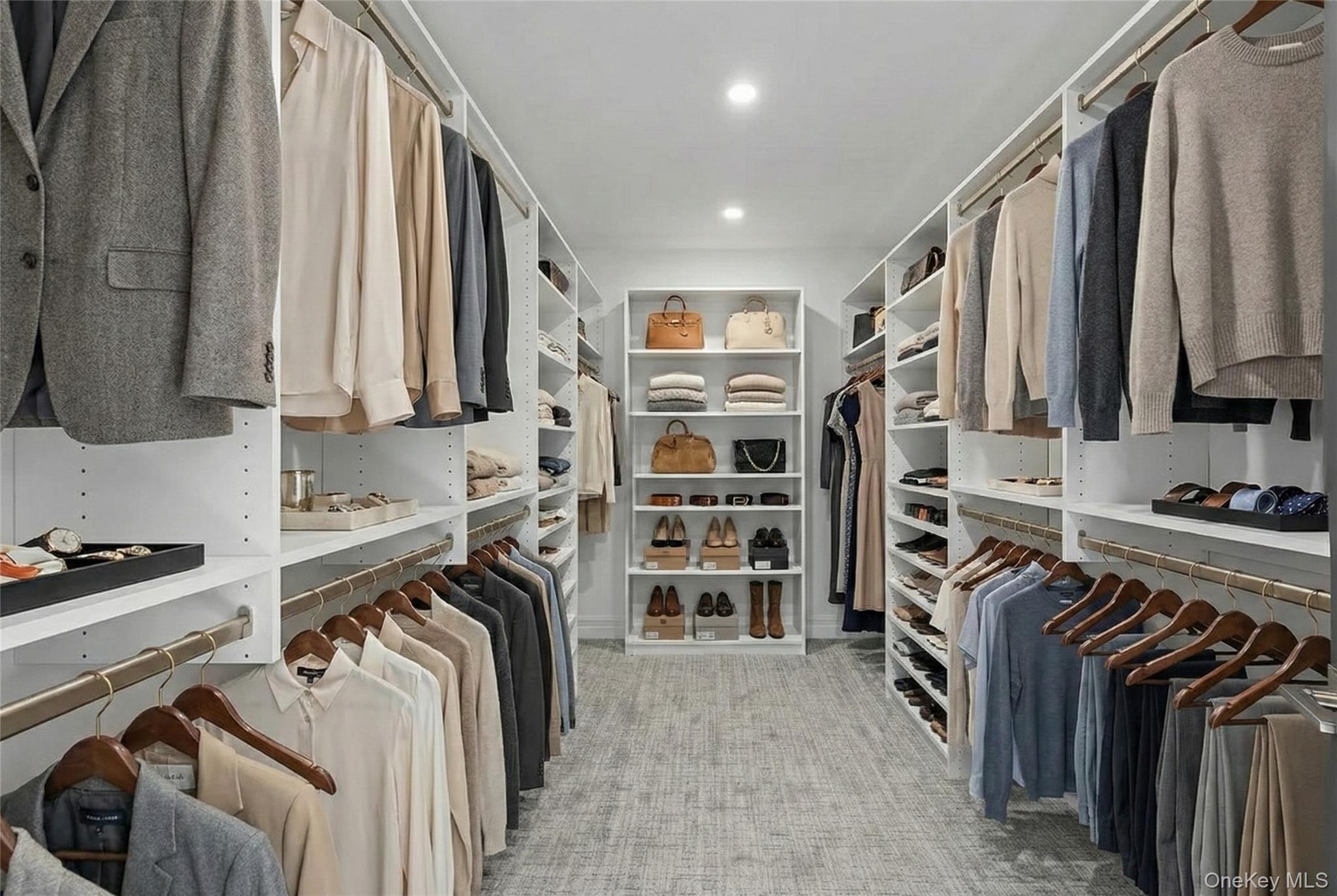 4 Warwick Isle Boulevard