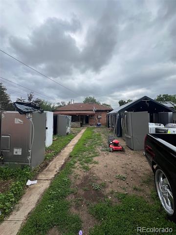 2655 Pontiac Street