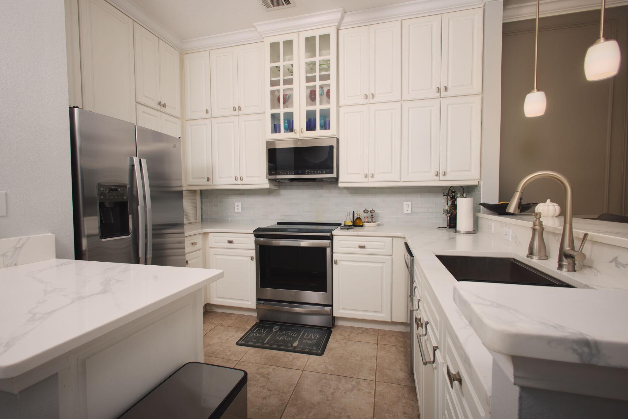 167 Brooks Street SE, 303