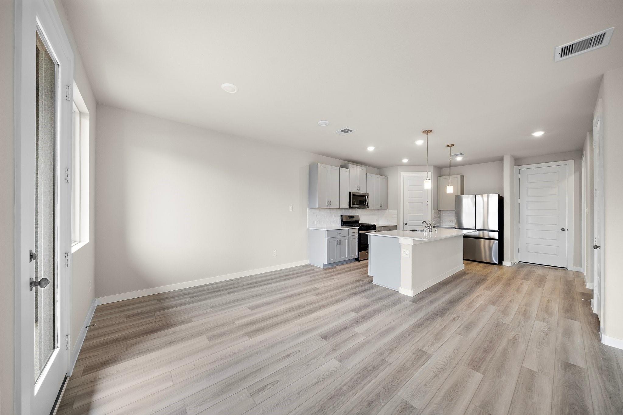 9912 Storehouse Drive