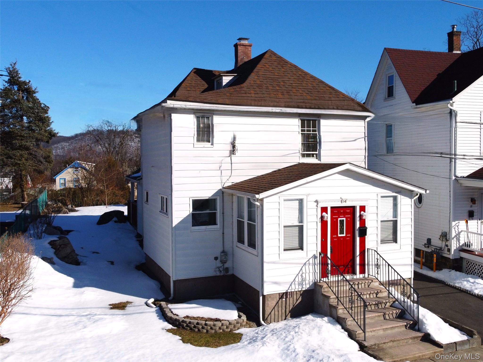 14 Lake Street