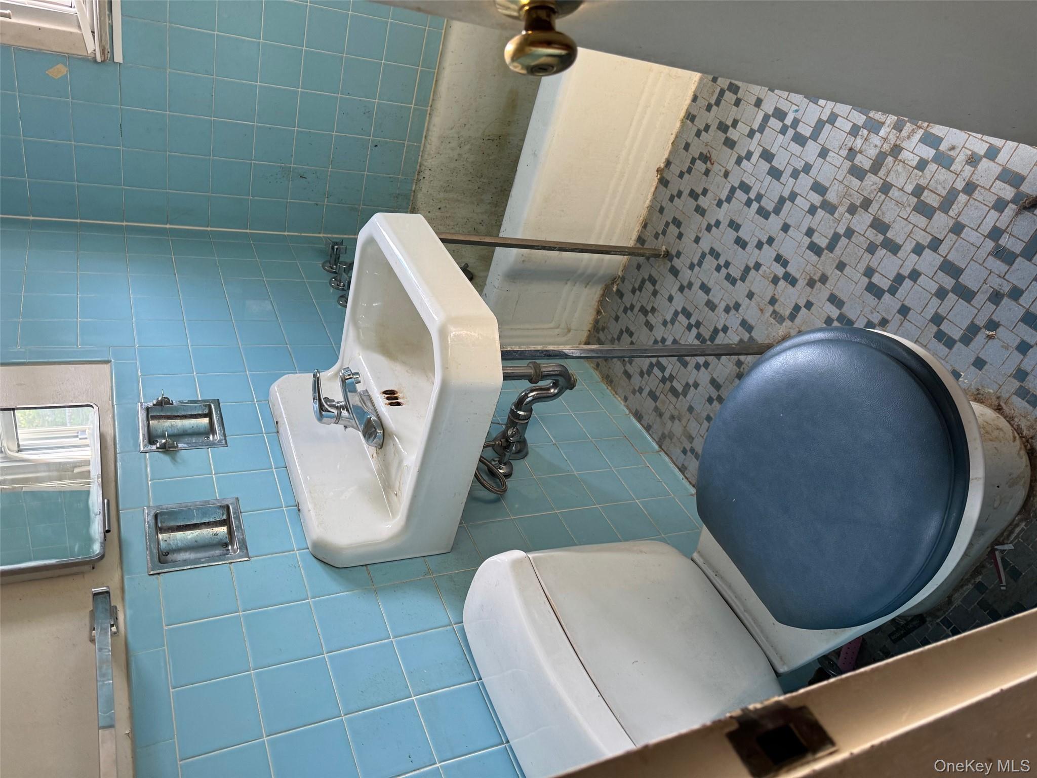 165 S Highland Avenue Unit: C