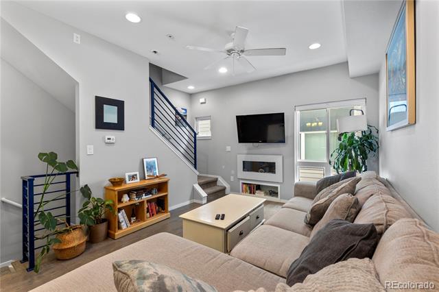 2725 W 25th Unit: 7
