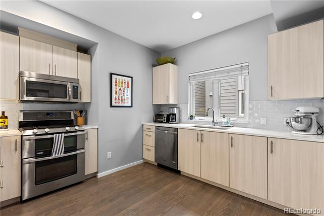 2725 W 25th Unit: 7