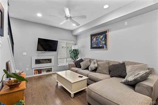 2725 W 25th Unit: 7