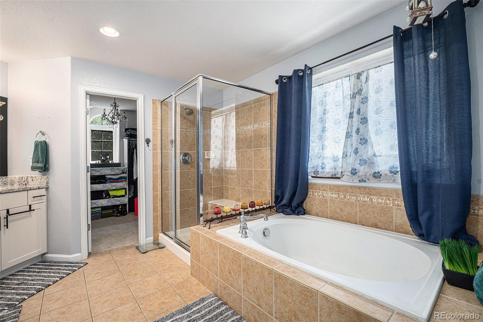 12051 E Lake Circle