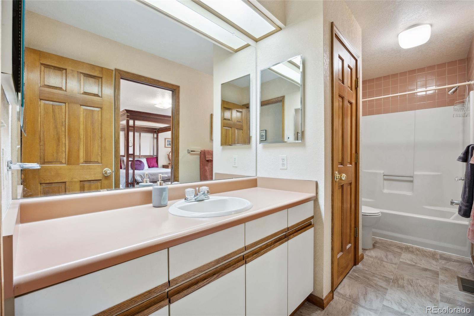4992 White House Trail