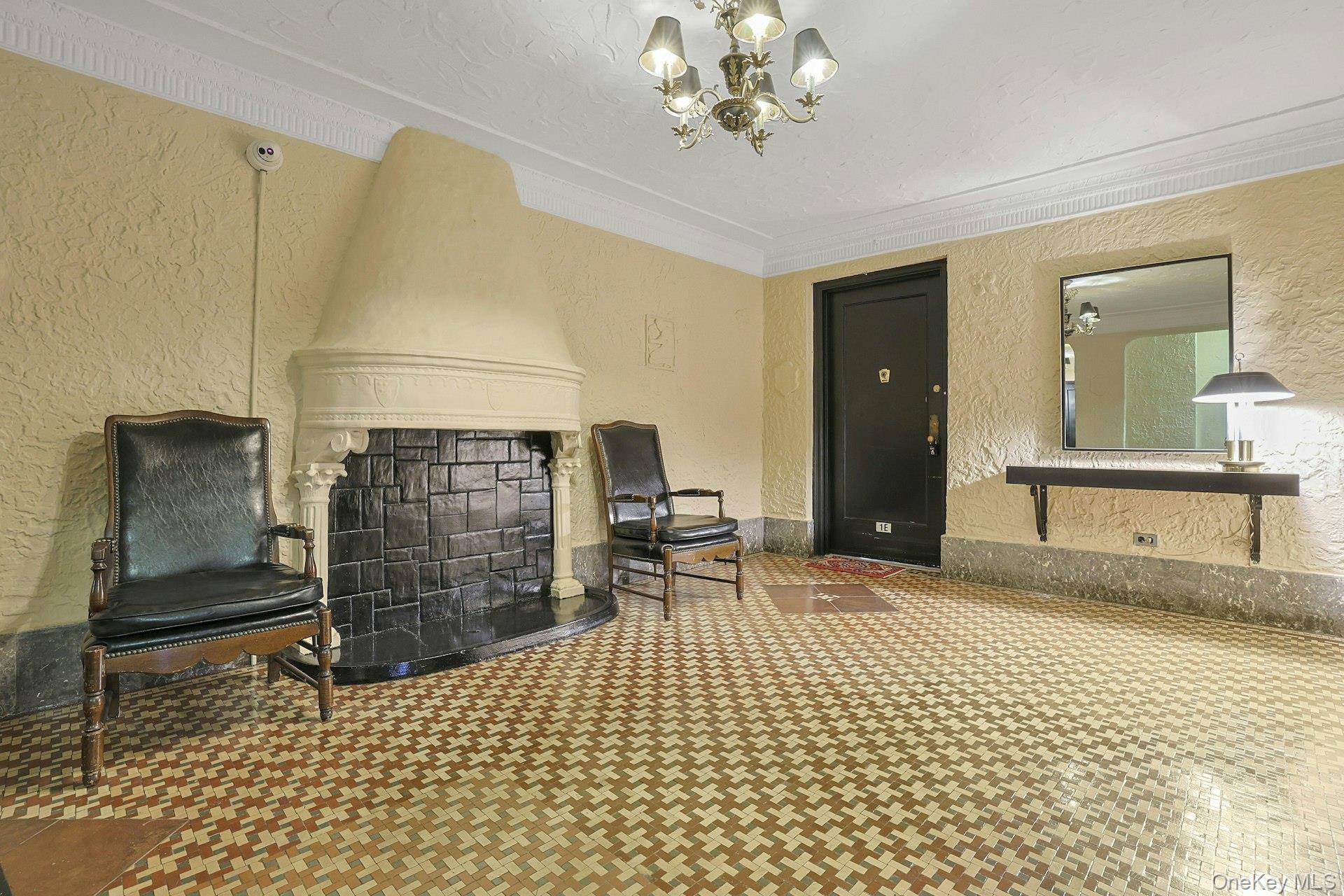 1273 North Avenue Unit: 1F-#8