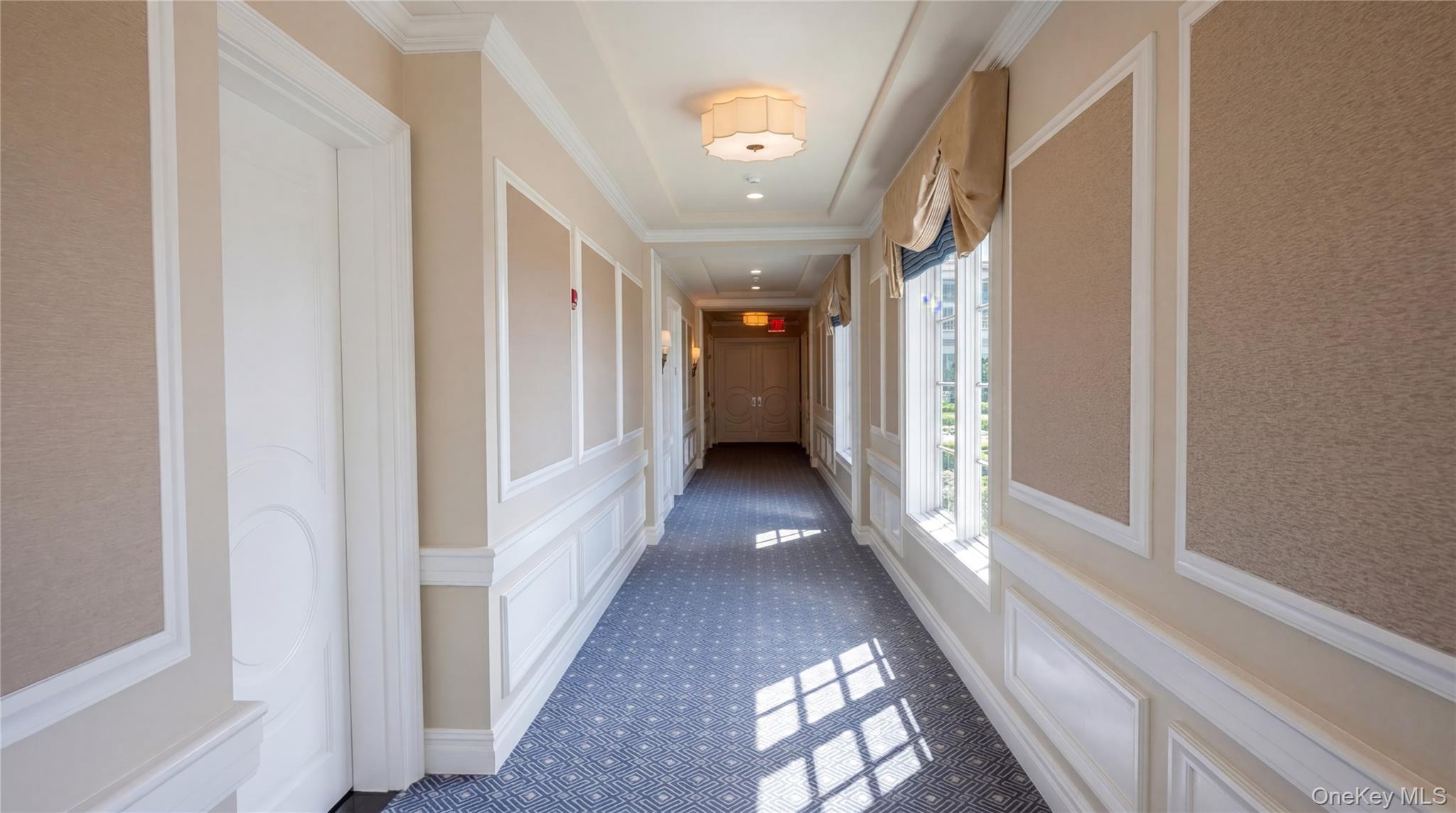 6000 Royal Court Unit: PENTHOUSE