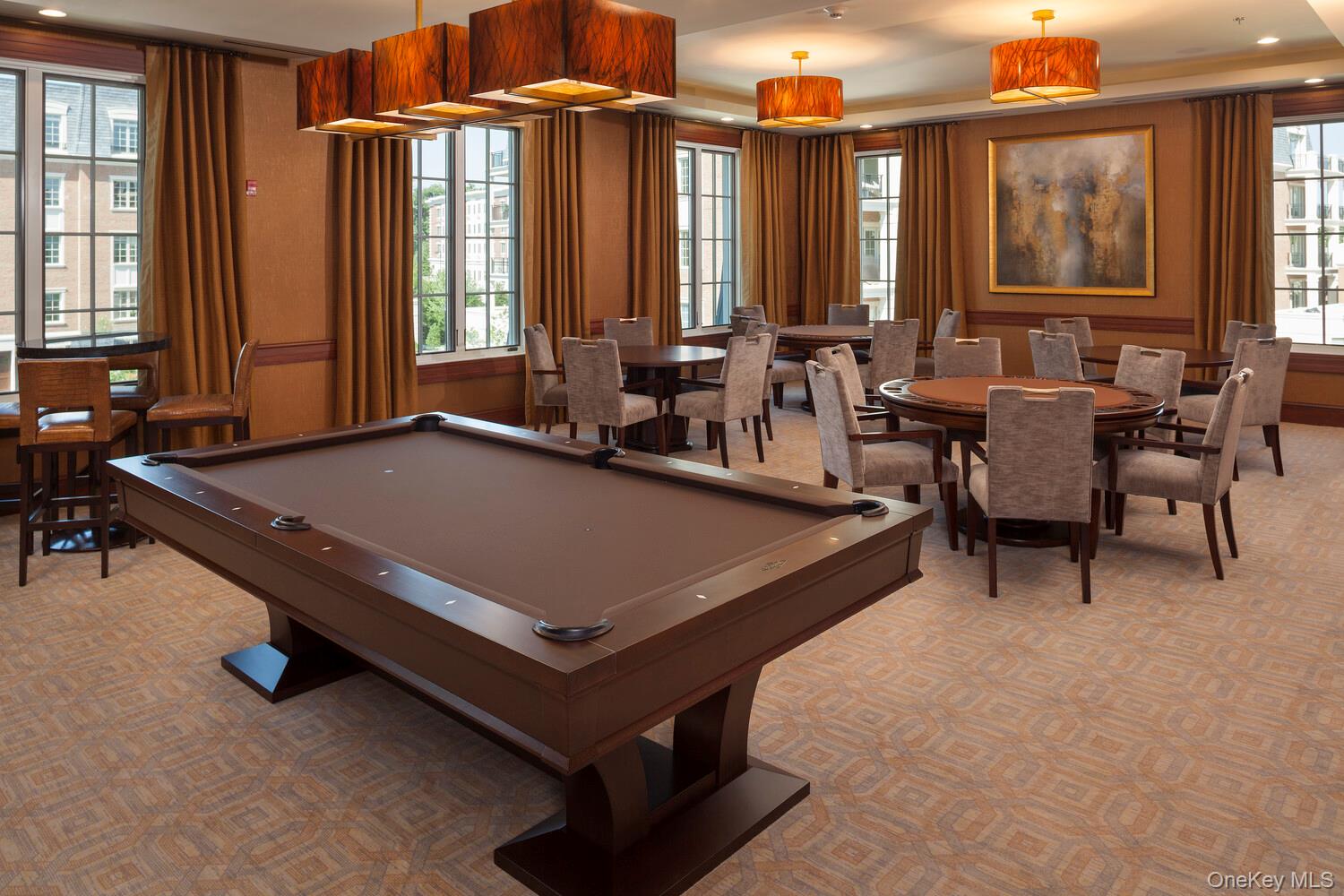 6000 Royal Court Unit: PENTHOUSE