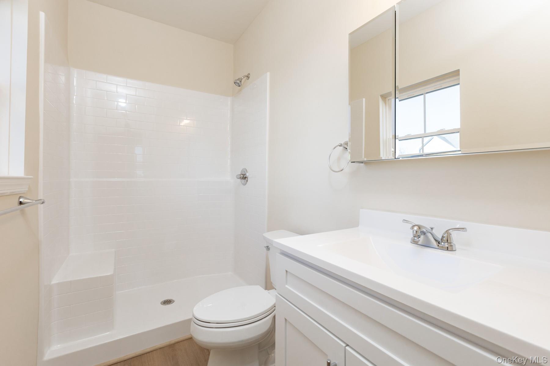 843 Lake Boulevard Unit: 301