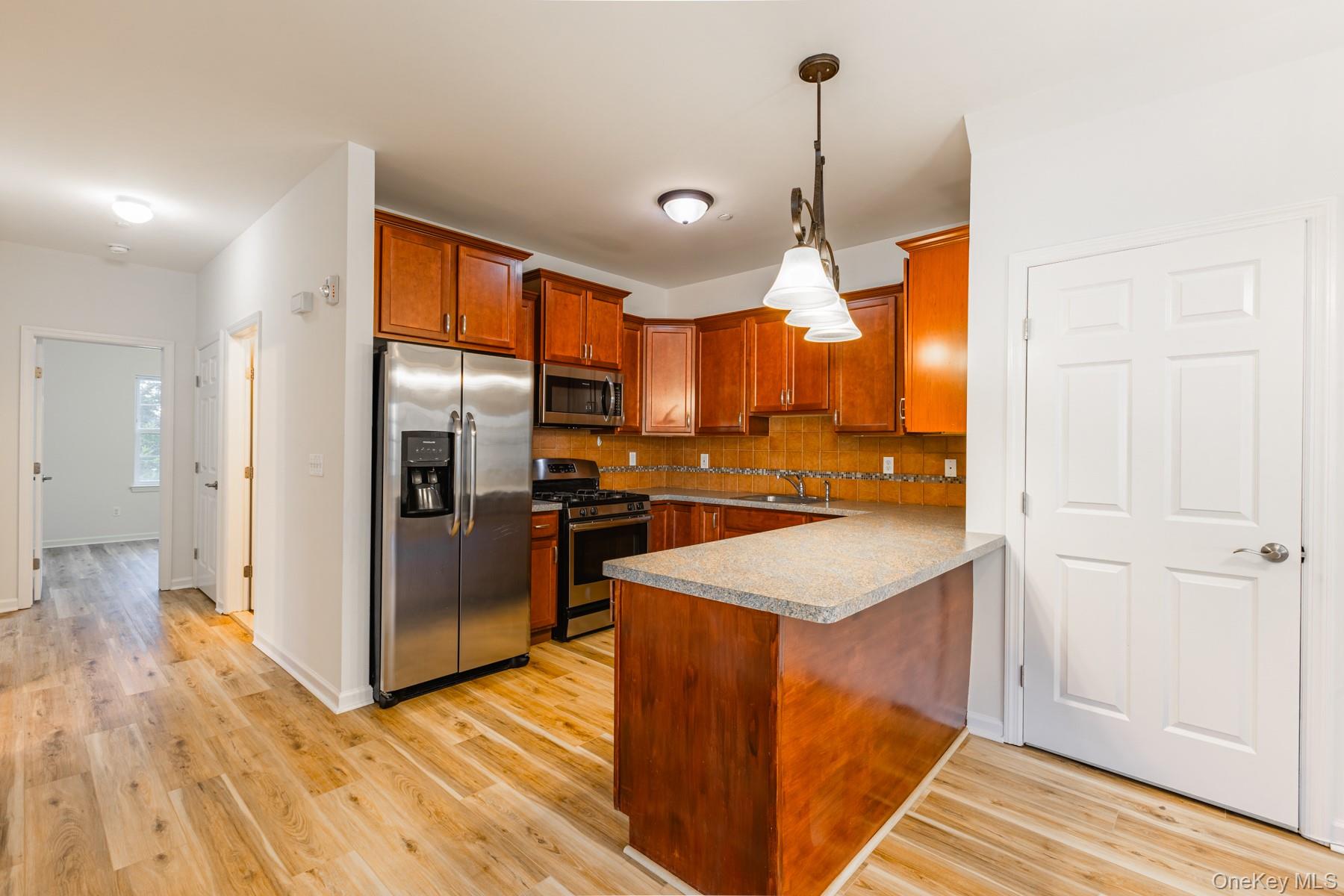 975 Main Street Unit: 12