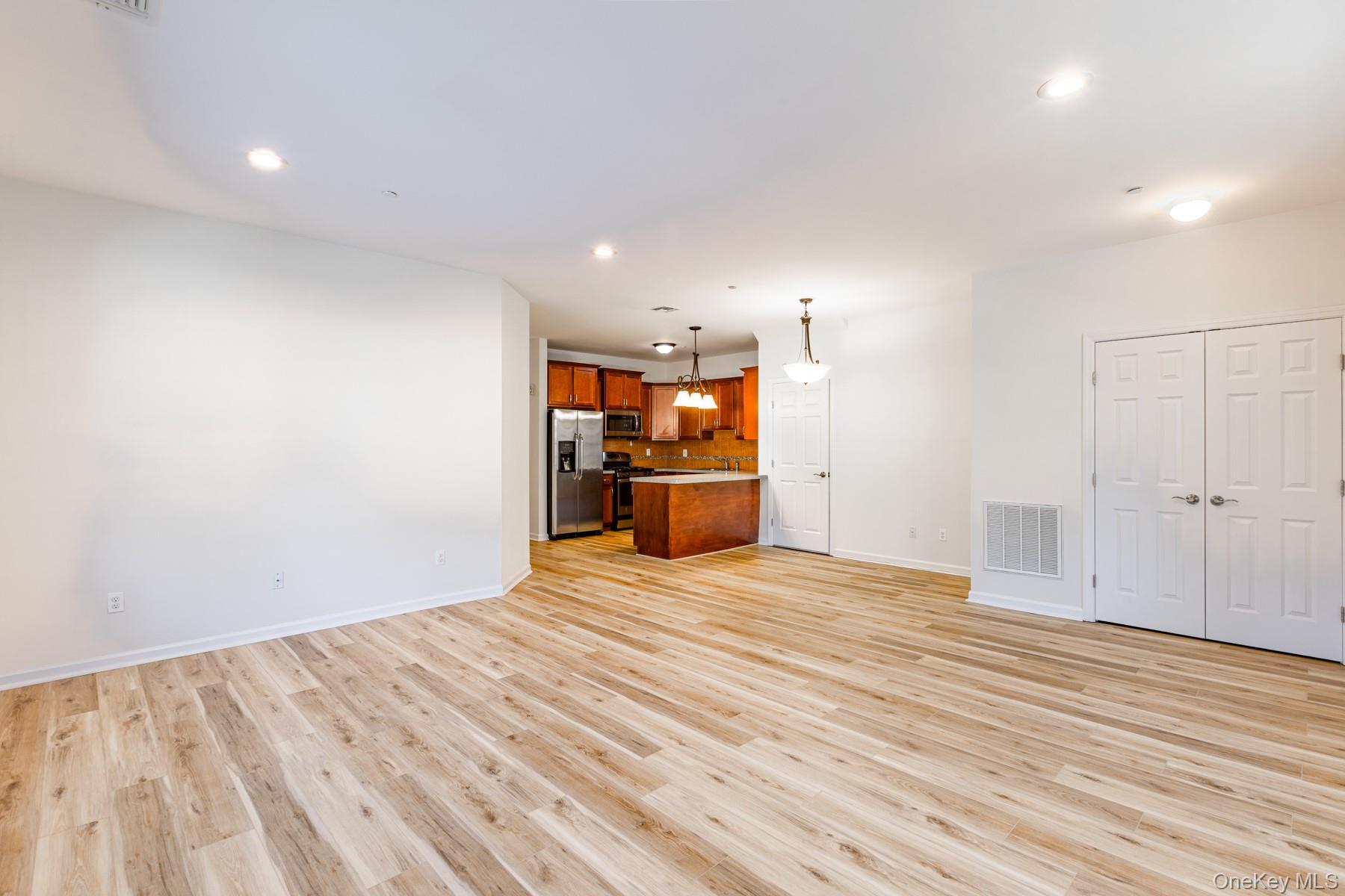 975 Main Street Unit: 12