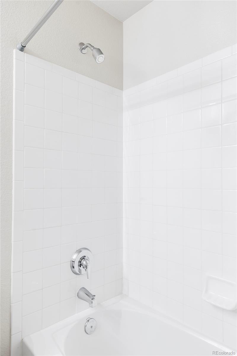 9124 E 29th Place
