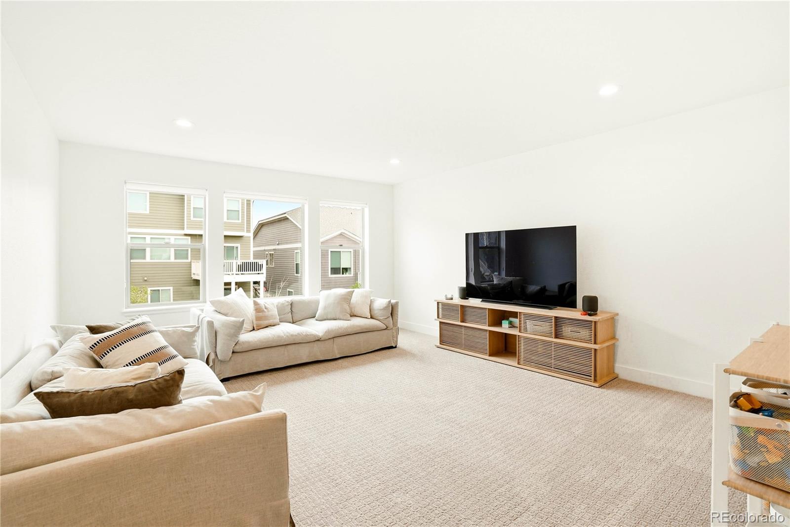 16919 W 86th Place