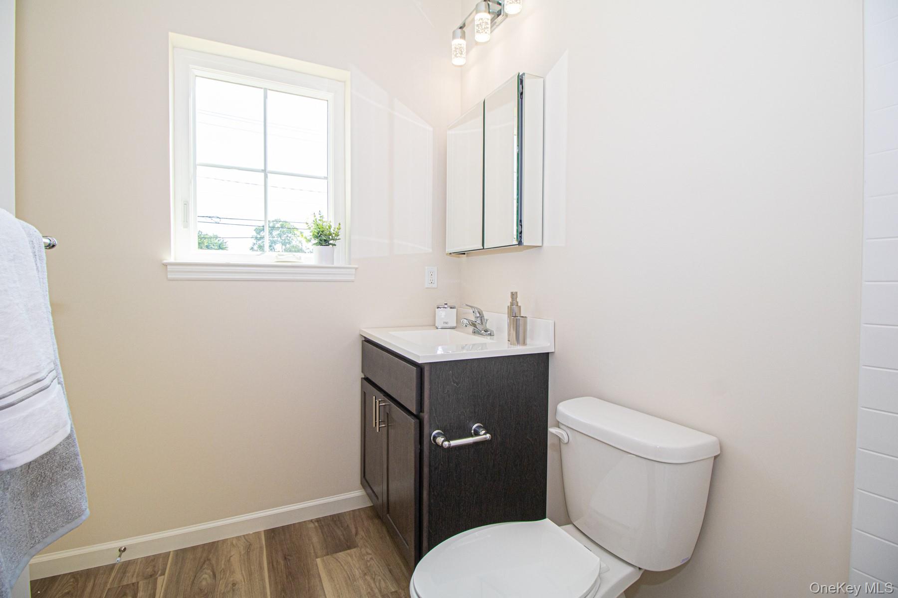 207 Ashley Court Avenue