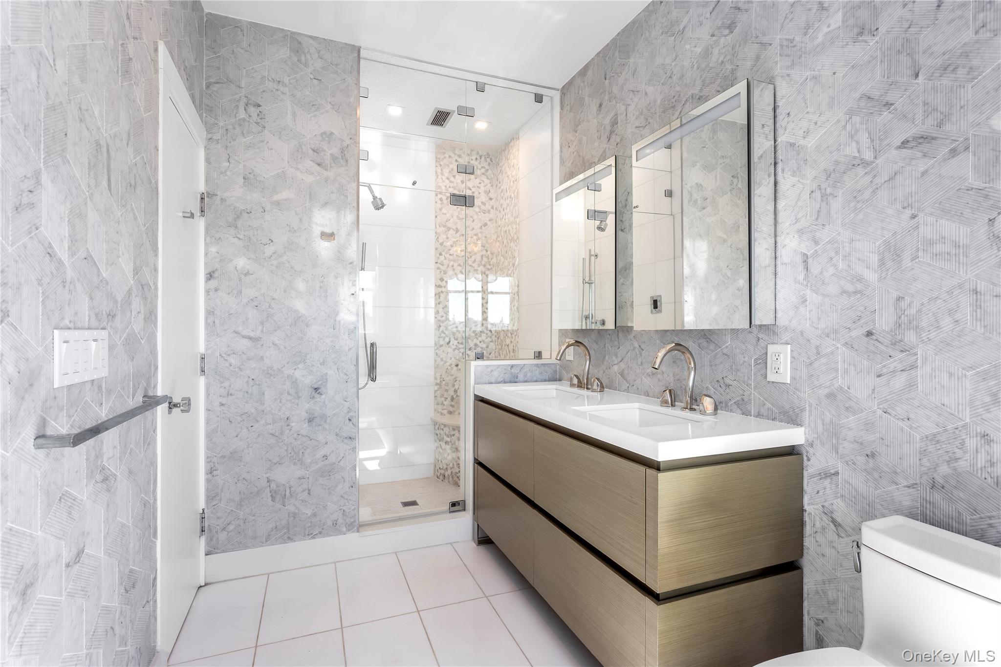 580 Dune Road Unit: 5