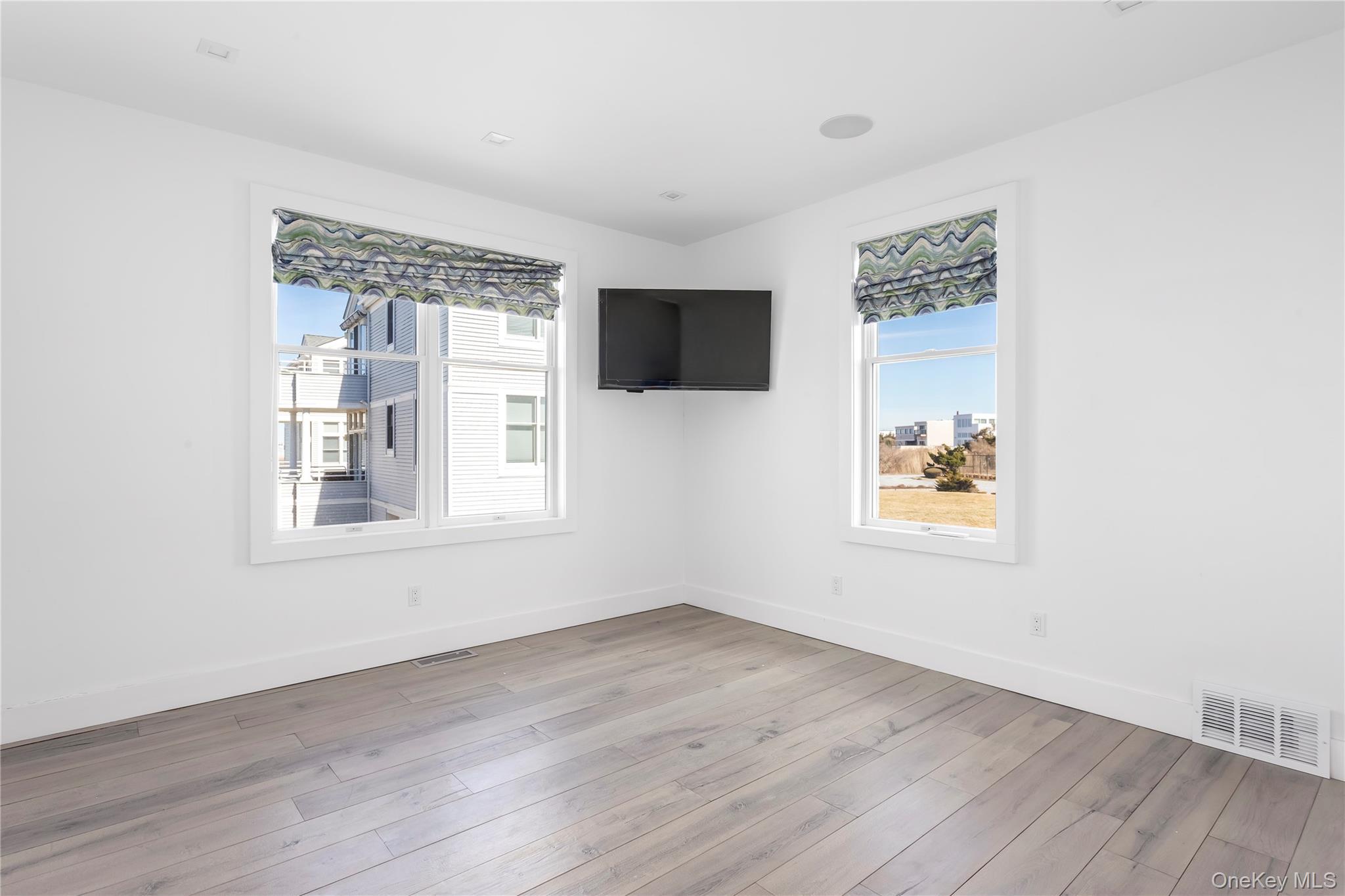 580 Dune Road Unit: 5