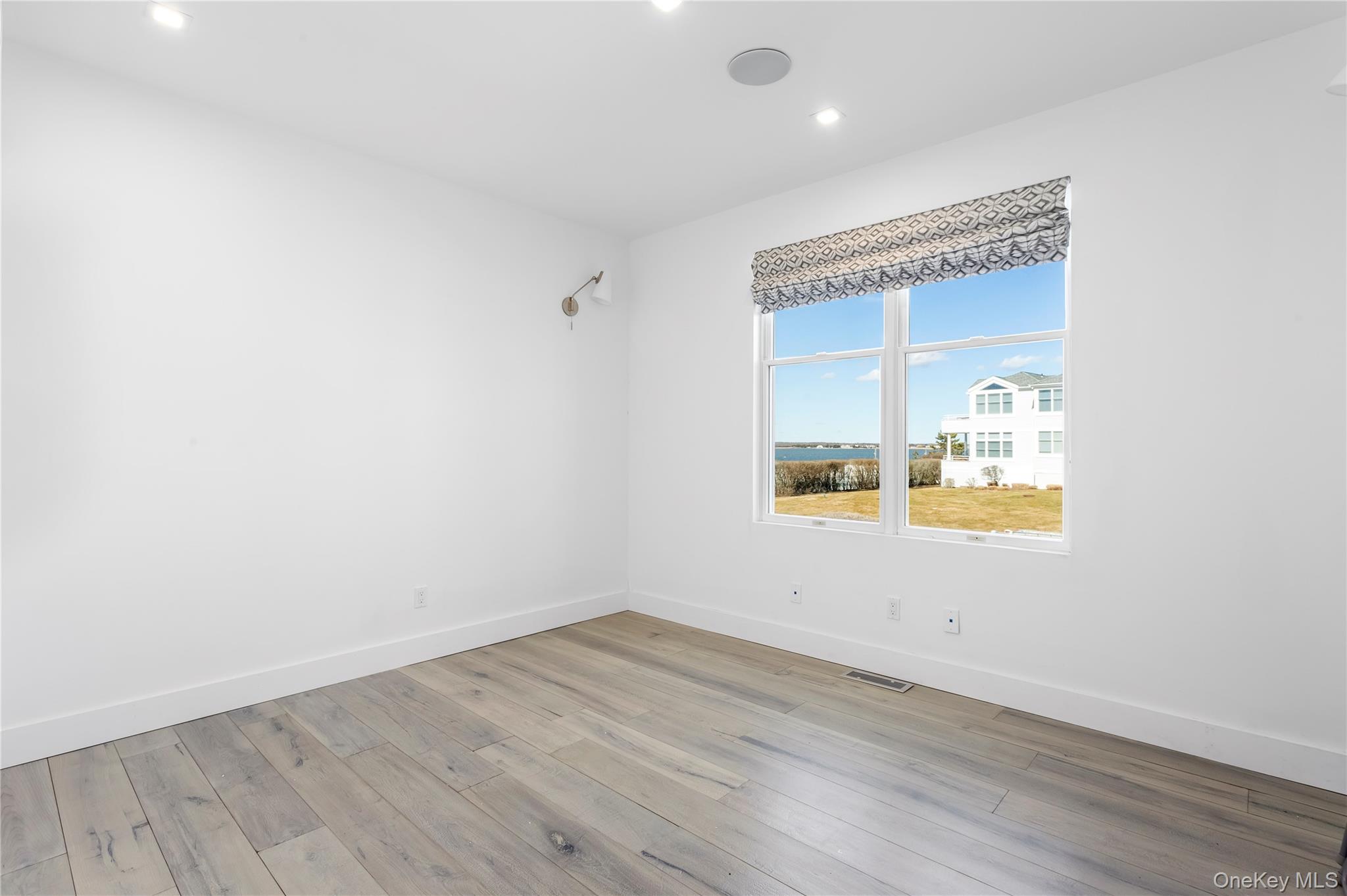 580 Dune Road Unit: 5