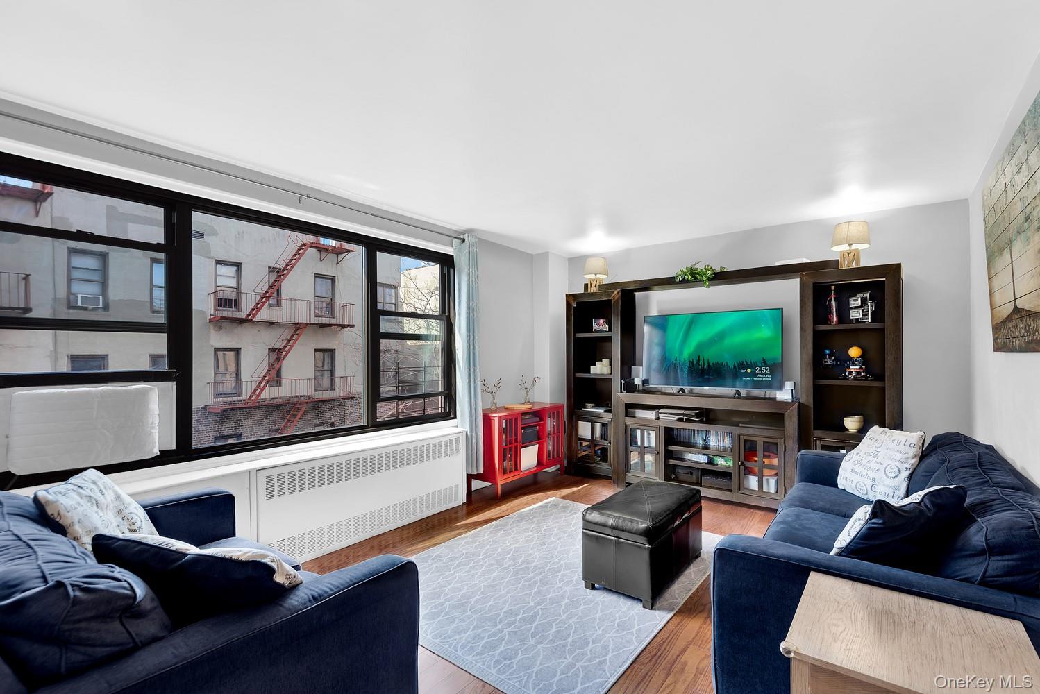 2835 Webb Avenue Unit: 5B