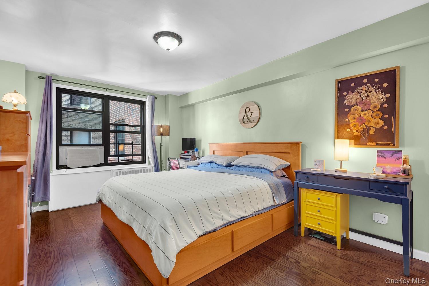 2835 Webb Avenue Unit: 5B