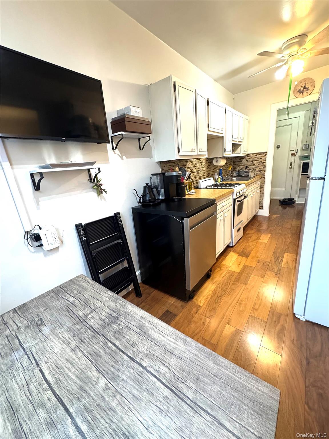 69 Harney Road Unit: 5B