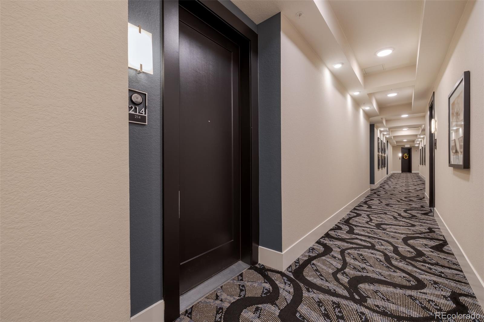 6618 E Lowry Boulevard Unit: 214
