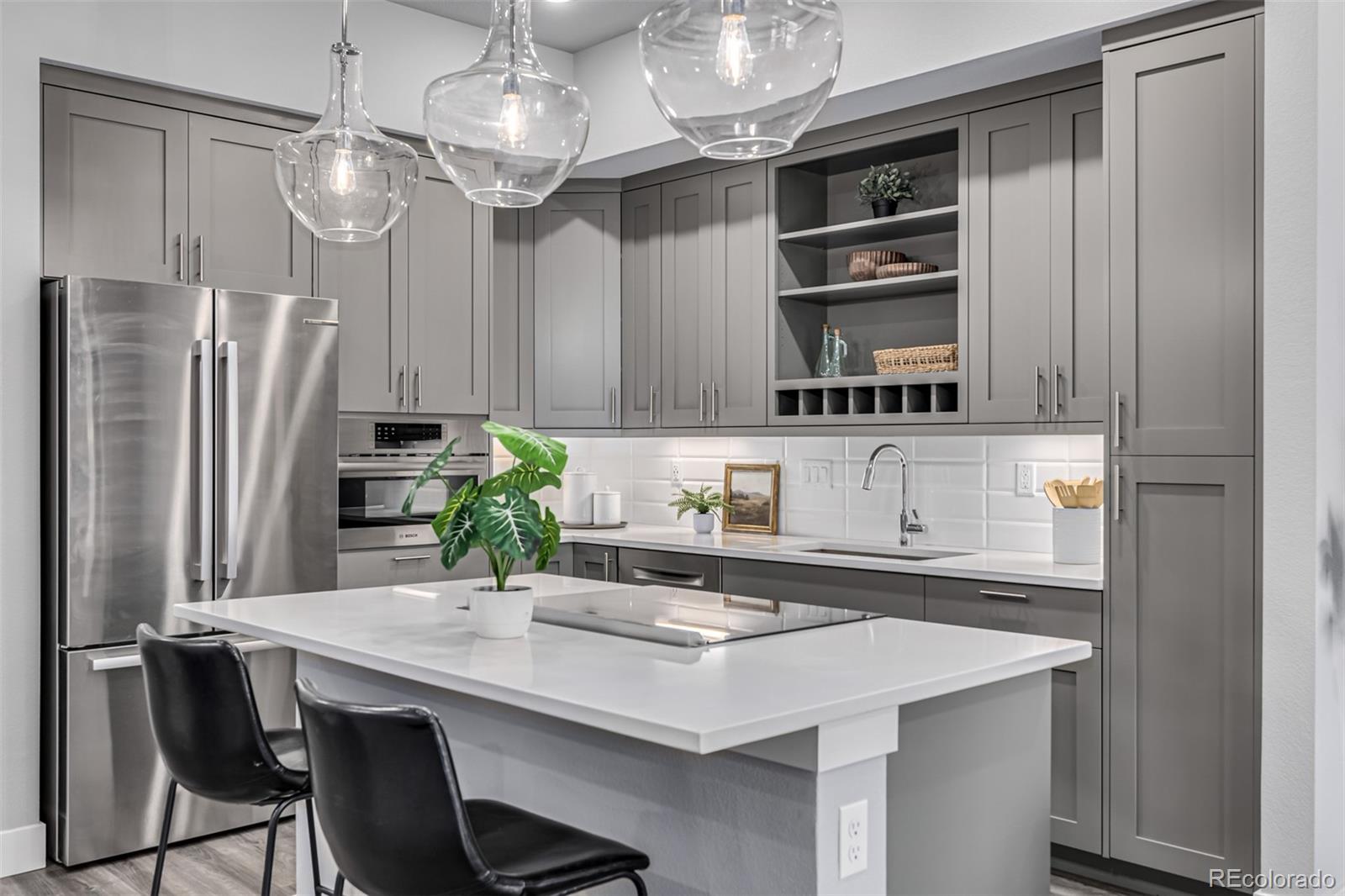 6618 E Lowry Boulevard Unit: 214