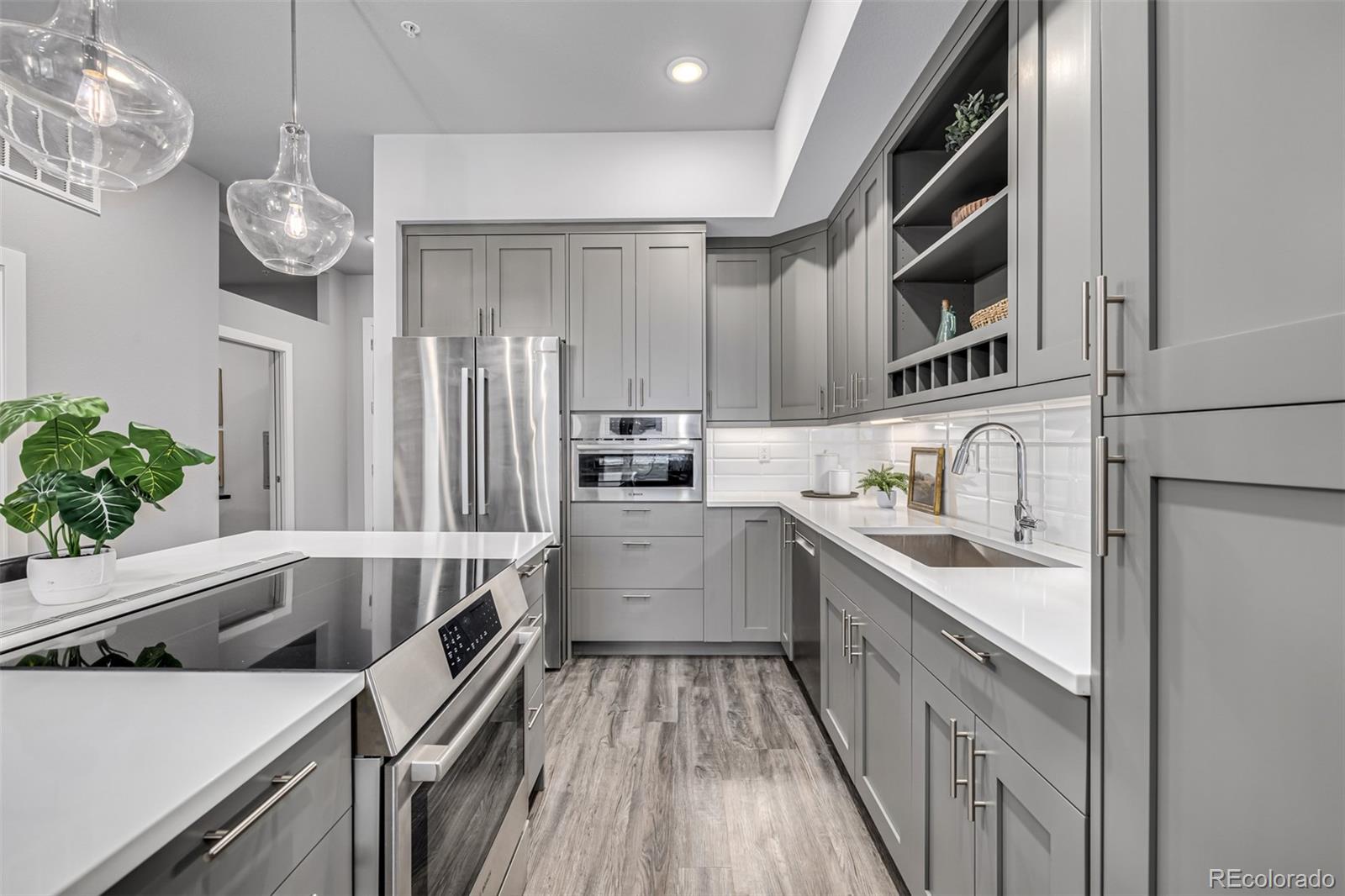 6618 E Lowry Boulevard Unit: 214
