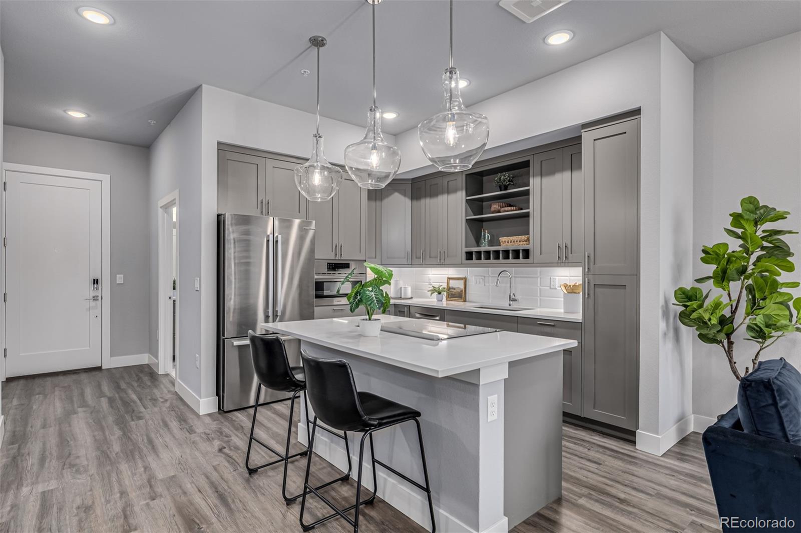 6618 E Lowry Boulevard Unit: 214