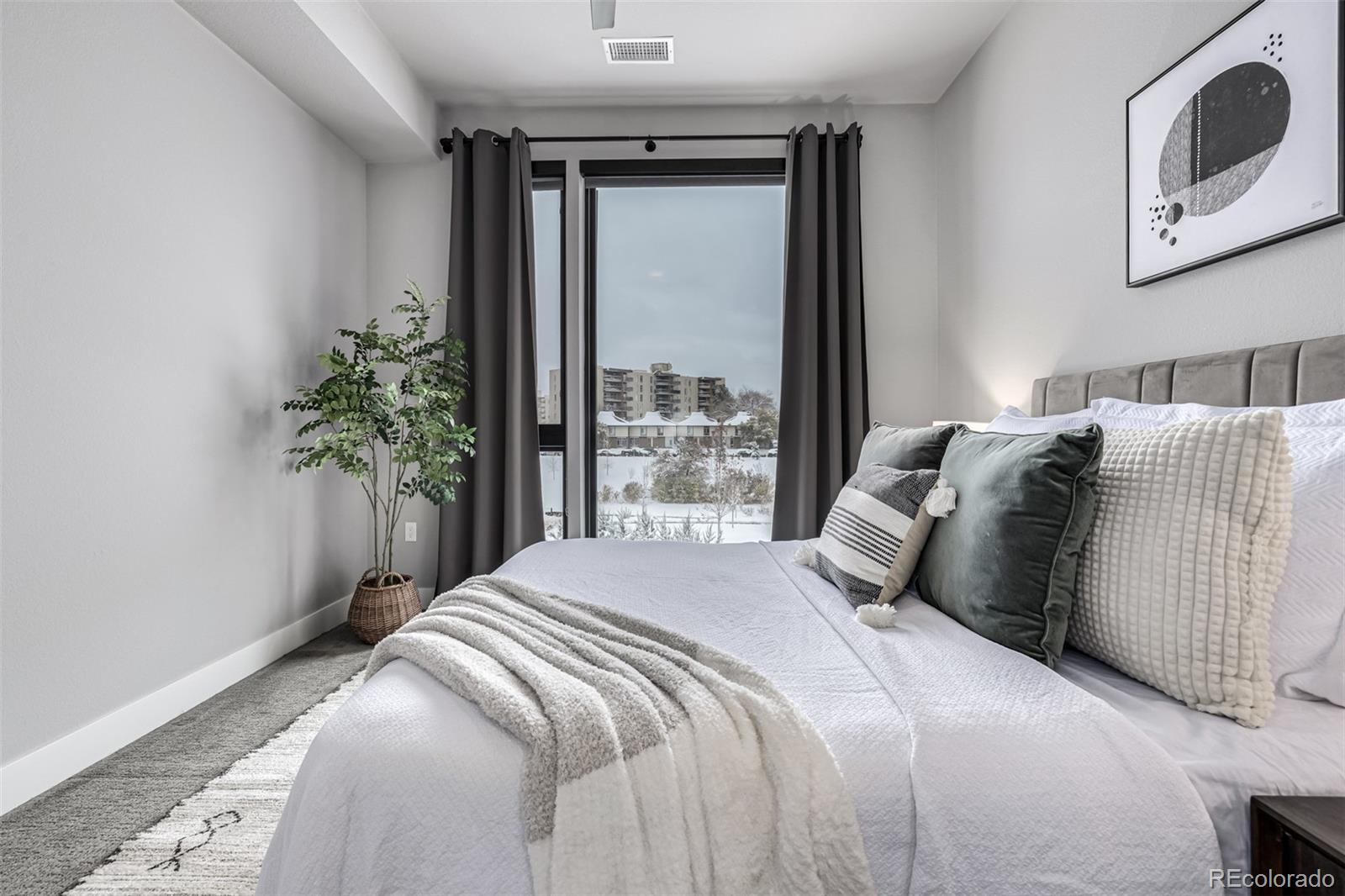 6618 E Lowry Boulevard Unit: 214