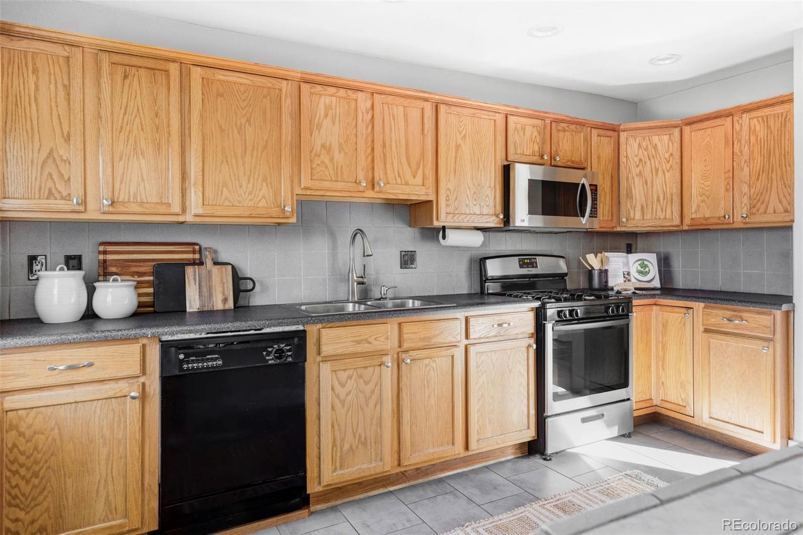 2015 S Clarkson Street
