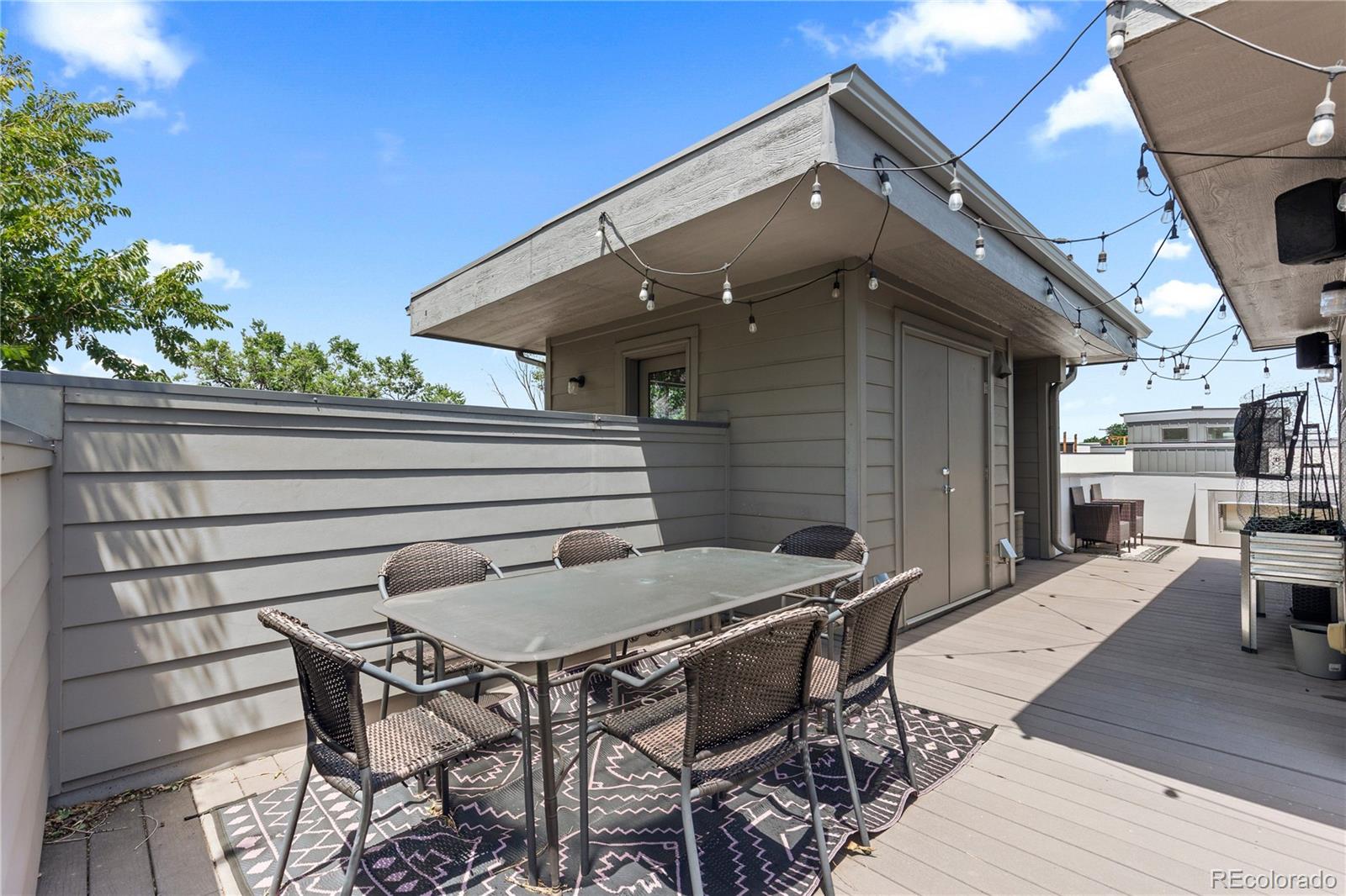 3295 W 17th Avenue